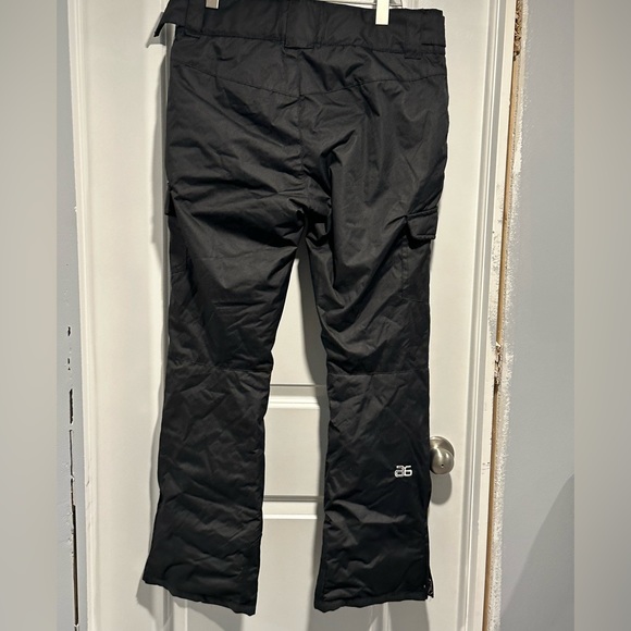 NWOT-ARCTIX Women's Insulated Snow Pants,medium - Picture 6 of 9